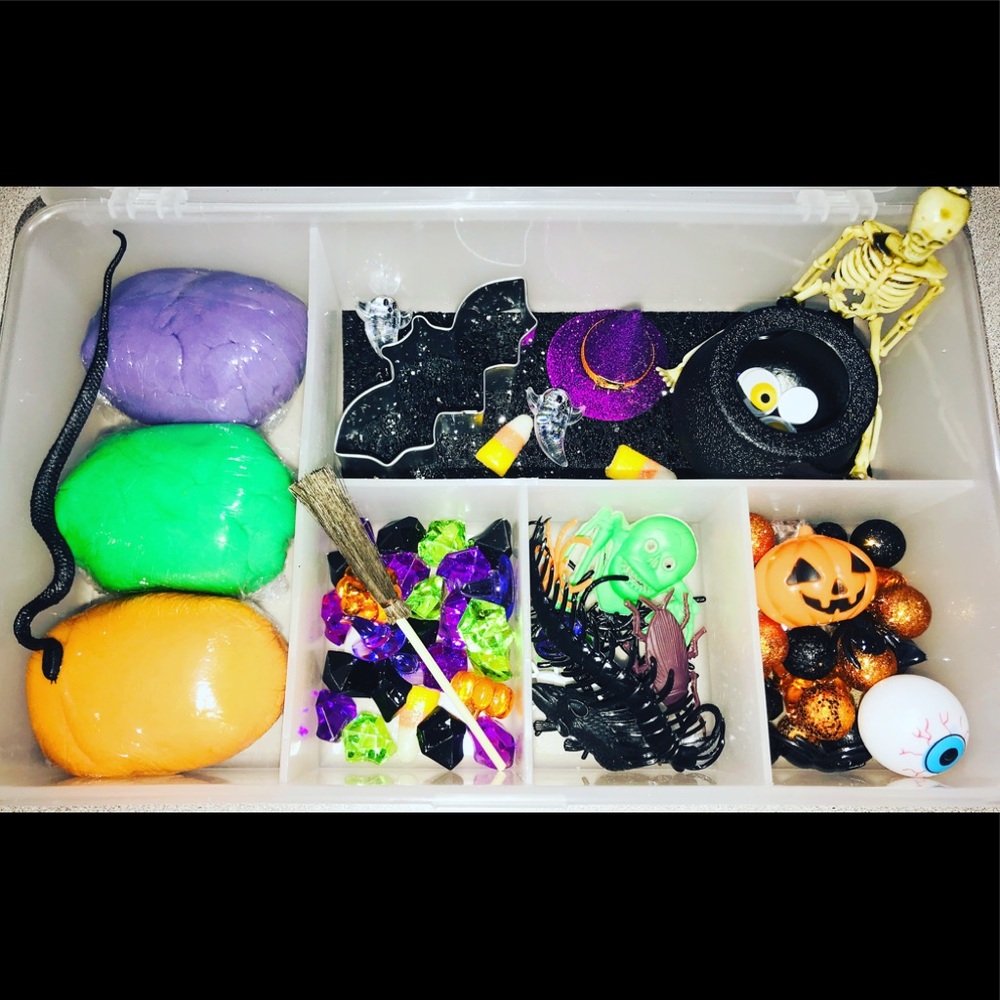 Halloween Playdough kit